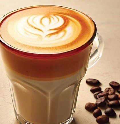 لاتيه نكهات .                  قهوة لاتيه مضاف اليها نكهات