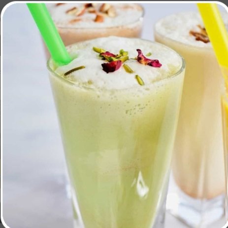 فيفا،مكون من ،موز،بلح،لبن،ايس كريم فريش جوس تايم