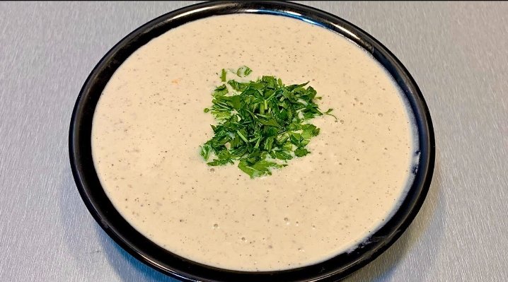 طبق طحينه وسط